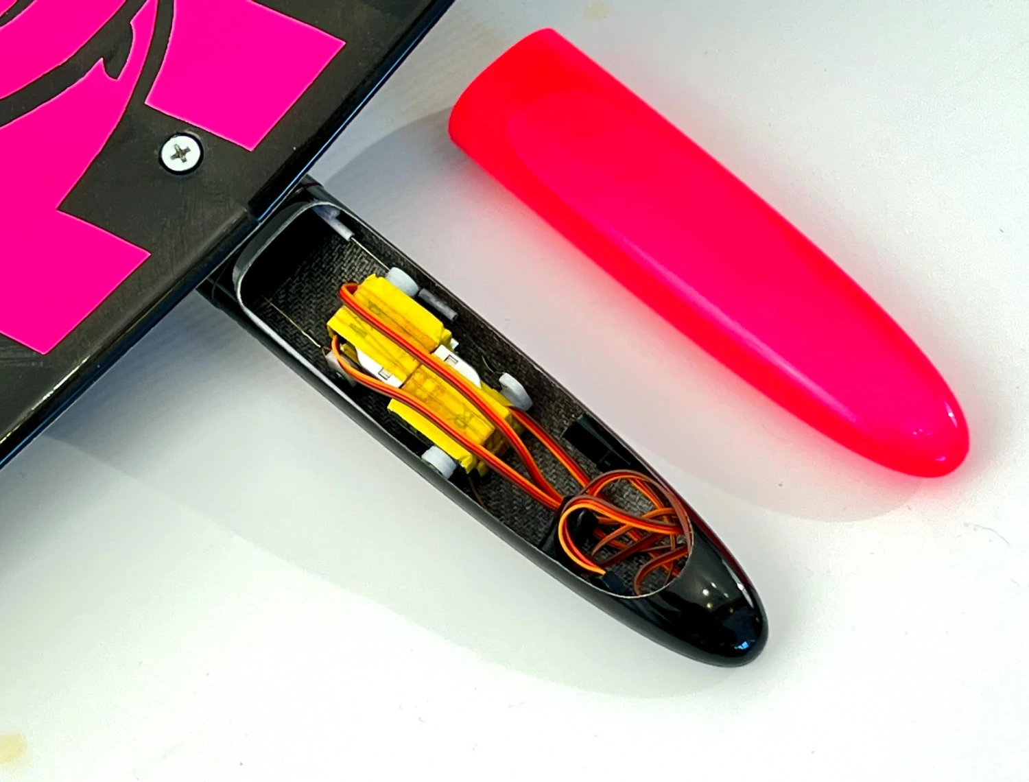 Hawk 2 RTF 1m DLG with Servos Installed Hawk 2 RTF 1m DLG With Servos Installed -MKS Sales Store hawk 2 rtf 1m dlg with servos installed 140